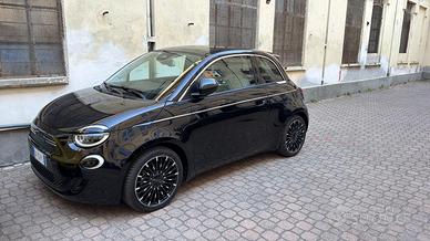 Fiat 500 elettrica La Prima