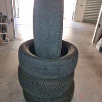 Pneumatici invernali Kleber 235/50 R19