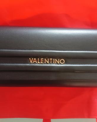 pochette valentino 