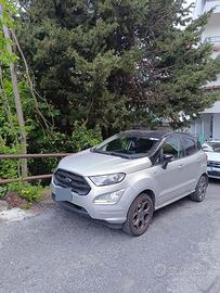 Auto Ford Ecosport st-line