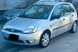 Ford fiesta 1.4 tdci 5 porte