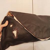 Borsa a busta color marrone scuro