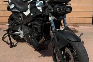 BMW F800R - Curata, Tagliandata e accessoriata