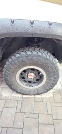 Toyo open country M/T - 285/75 R16 - 33"