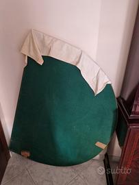 Tavolo verde da gioco rotondo