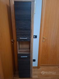 Mobiletto colonna con ante e ripiani colore moro