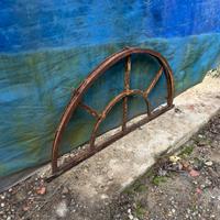 FINESTRA ANTICA MEZZA LUNA FERRO