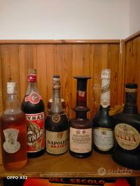 Bottiglie di liquore da collezione