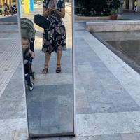 Vestito Zara XS bolle su sfondo nero