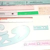 Lotto usato n. 16 righelli , squadre ecc. leggi