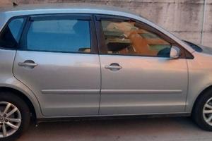 Volkswagen polo.  Neopatentati