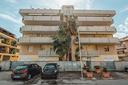 ampio-duplex-con-vista-mare-garage-e-posto-auto
