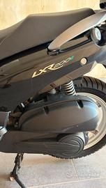 Scooter peugeot lxr200