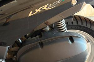 Scooter peugeot lxr200