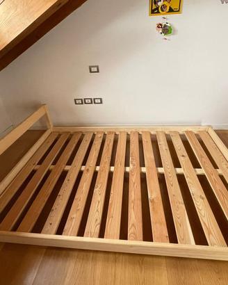 Letto montessori/platform bed 140x200