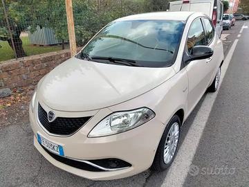 Lancia Ypsilon 1200 Silver 4 cilindri km 104.000