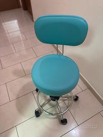 Sedia sgabello con schienale
