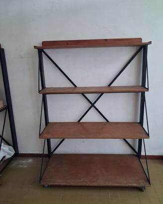Scaffalature 3/4 ripiani con ruote