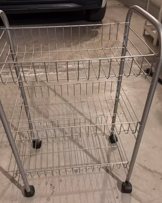 Carrello con ruote portatutto carrellino