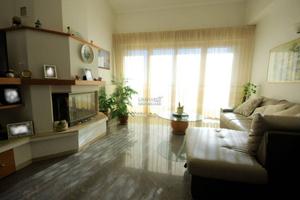 Appartamento di 140 m² con 3 locali e box auto a A