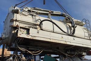 Cisterna spurgo pennelli con pompa di carico