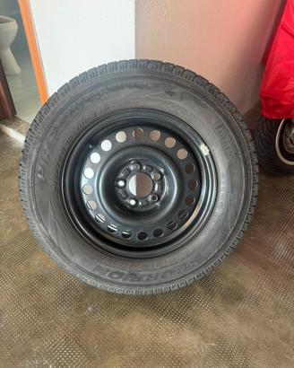 Gomme invernali con cerchi in ferro