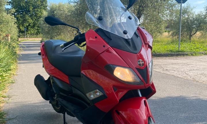 Gilera Nexus 300