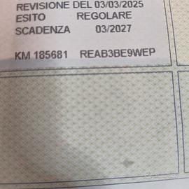Sto vendendo la mia macchina poco trattabile