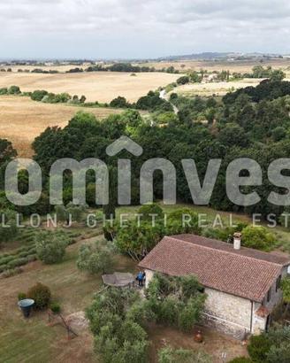 Rustico / Casale di 170 m² con 5 locali a Capalbio