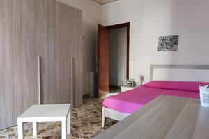 Camere arredate in centro per studentesse