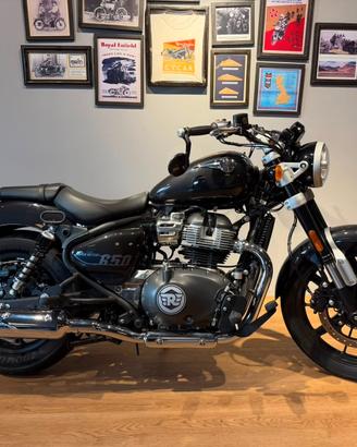 Royal Enfield Super Meteor 650 ANNO 2026 KM 260