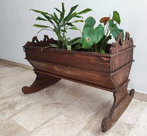 Culla Antica a Dondolo in Legno Massello