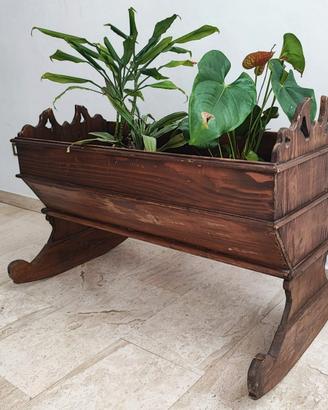 Culla Antica a Dondolo in Legno Massello