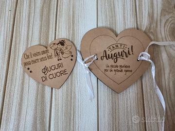 1 Postasoldi con doppia frase in legno