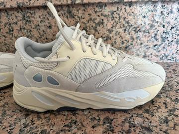 Sneaker Adidas Yeezy boost 700 tg 44 2/3