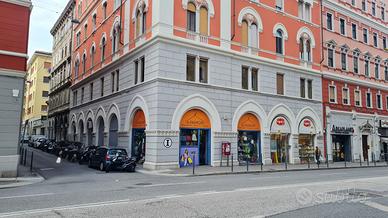 Negozio, Largo Barriera
