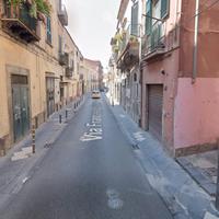 Garage adiacente centro - fronte strada