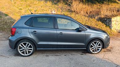 Volkswagen Polo 1.4 TDI 90 CV cambio automatico 