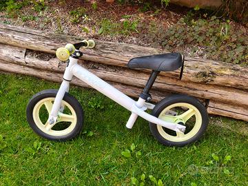 Bicicletta balance per bambini senza pedali