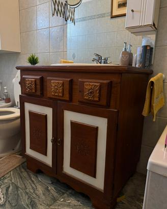 Mobiletto bagno con lavandino