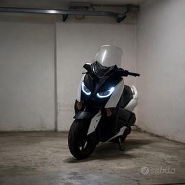 Yamaha Xmax - 300 ABS