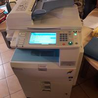 Fotocopiatrice multifunzioni a colori