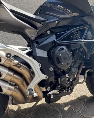 MV Agusta Brutale 800 EAS 2018 17.900 Km - Bessie