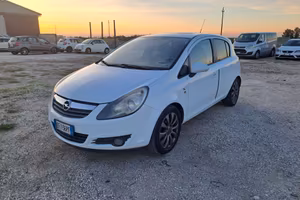 Opel Corsa 1.4 16V 5 porte Cosmo