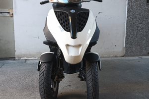 Piaggio MP3 yurban