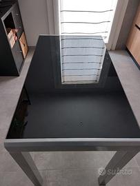 Tavolo in vetro temperato
