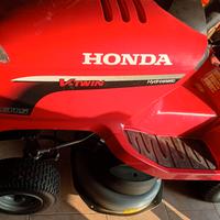 trattorino tagliaerba