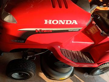 trattorino tagliaerba