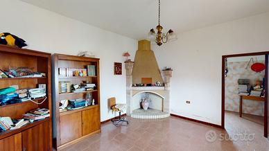 Ampia Casa indipendente