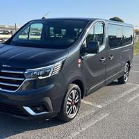 Renault Trucks Trafic Red Combi – FWD E6 – L2H1 – 